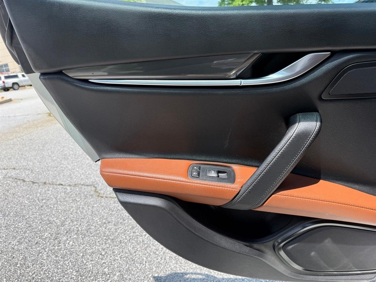 Maserati Ghibli  2019
