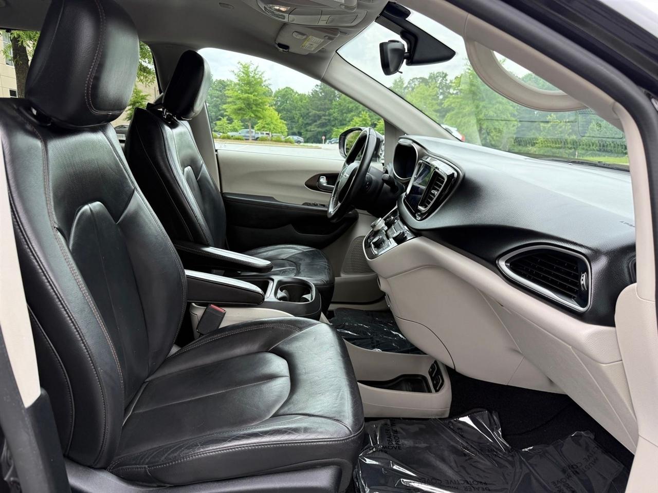 Chrysler Pacifica  2017