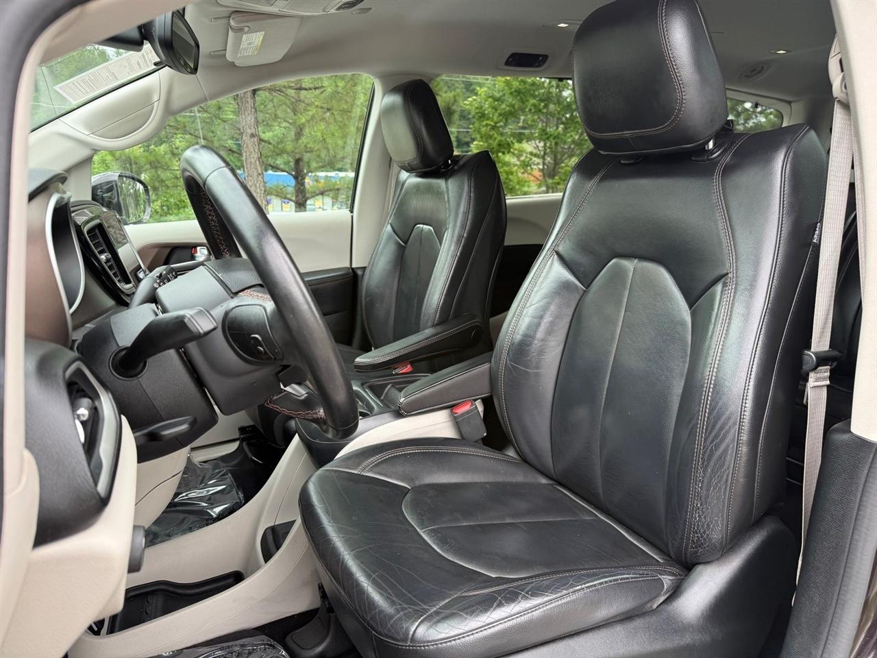 Chrysler Pacifica  2017
