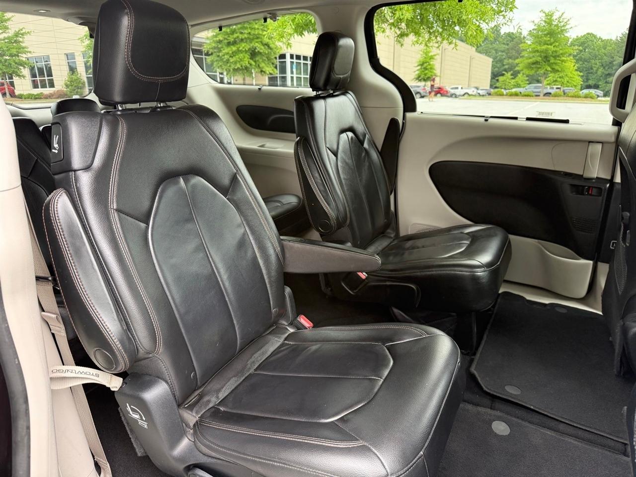 Chrysler Pacifica  2017
