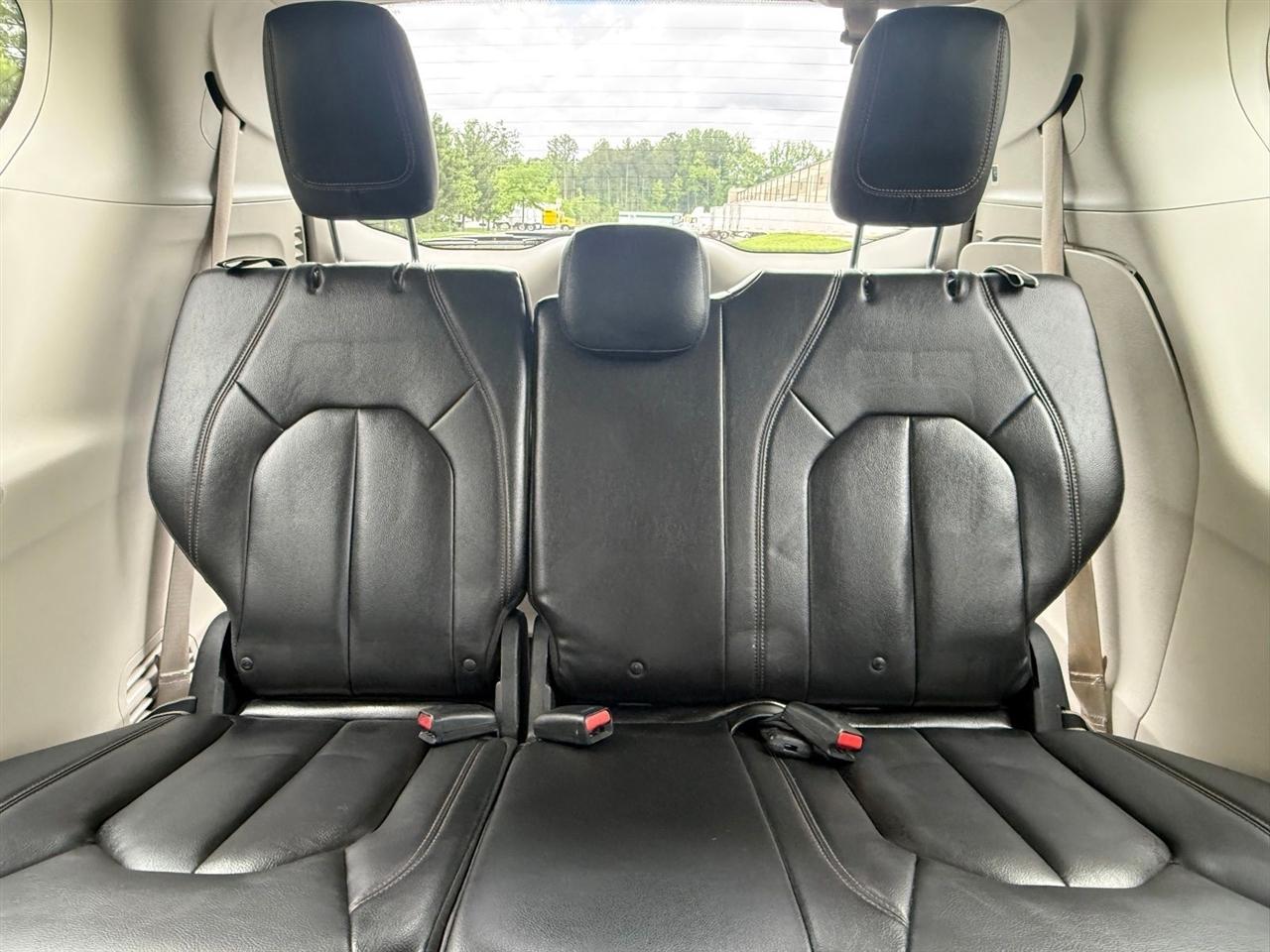 Chrysler Pacifica  2017