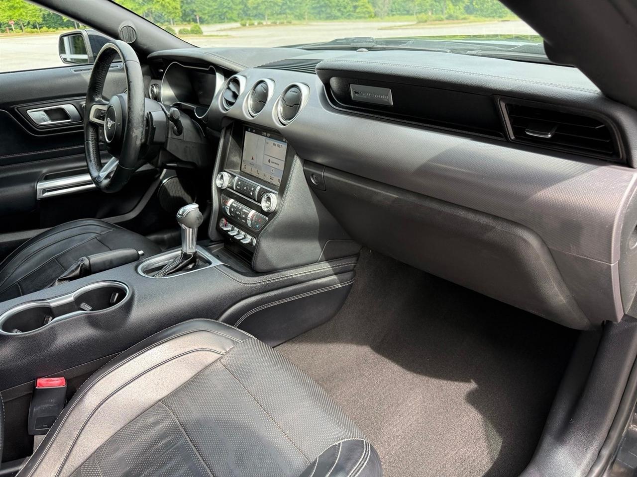 Ford Mustang  2019