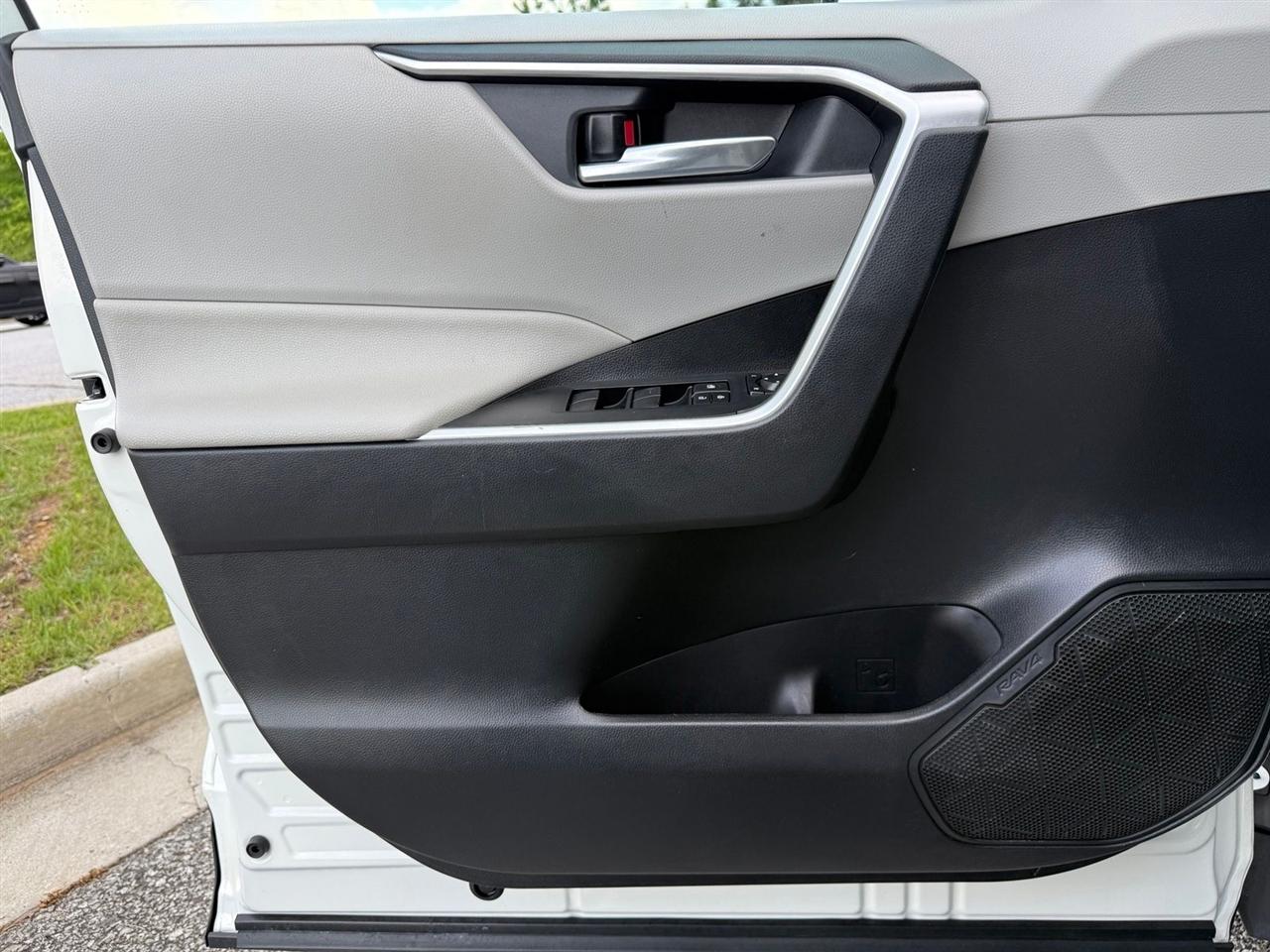 Toyota RAV4  2020