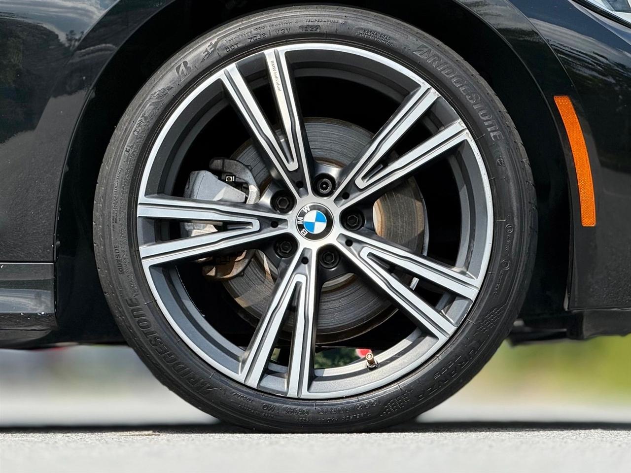 BMW 3 Series  2020