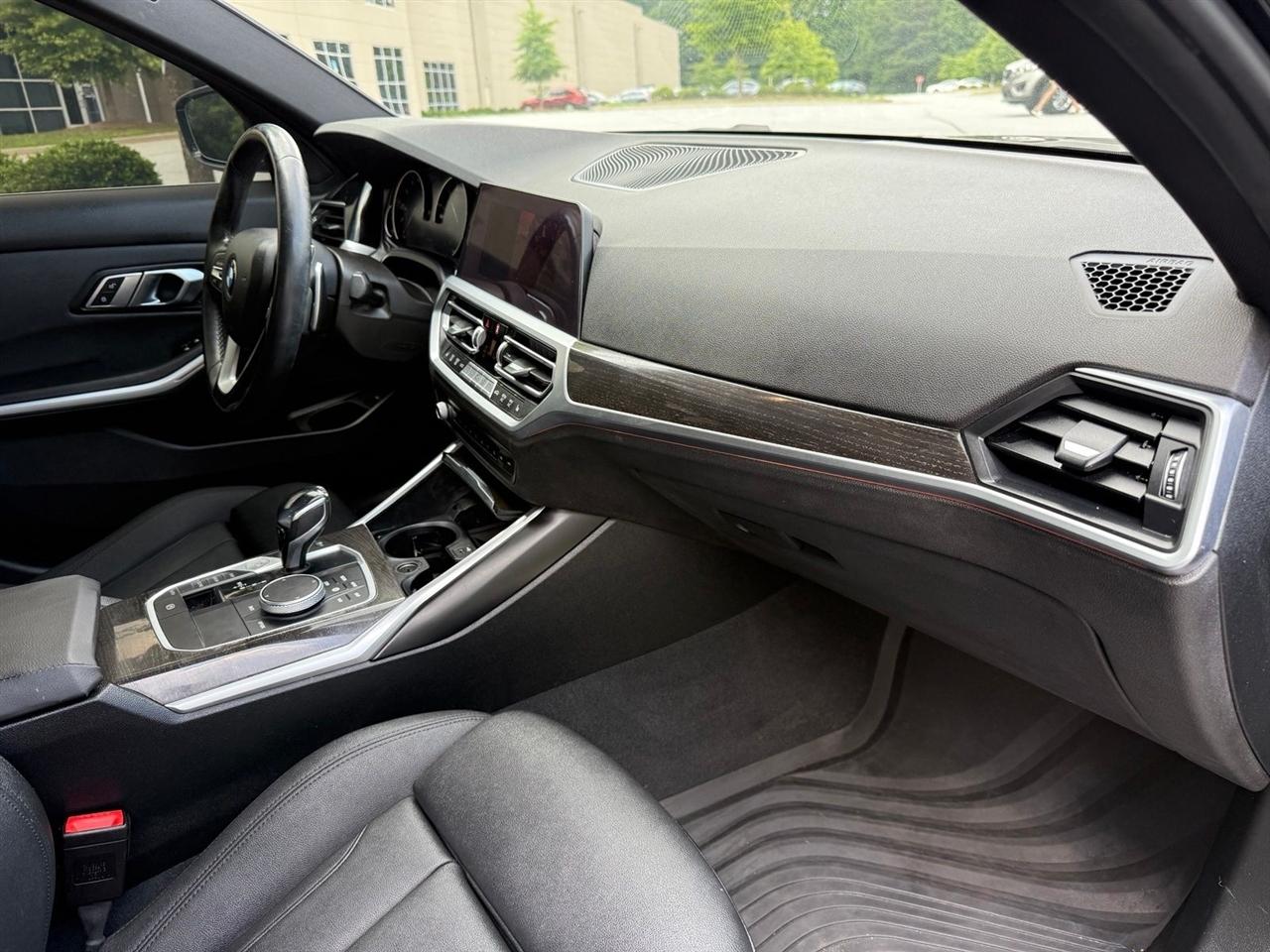 BMW 3 Series  2020