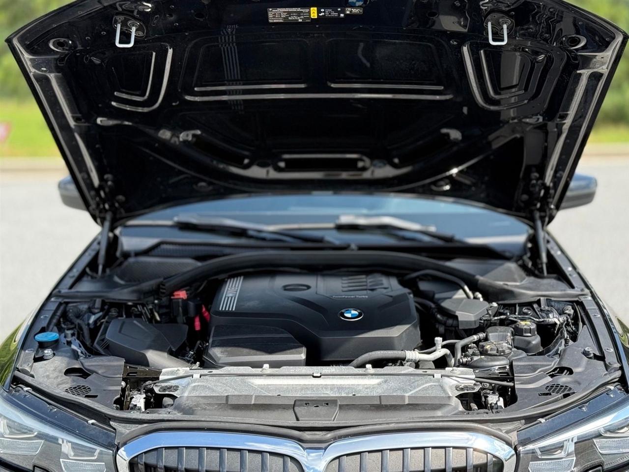 BMW 3 Series  2020