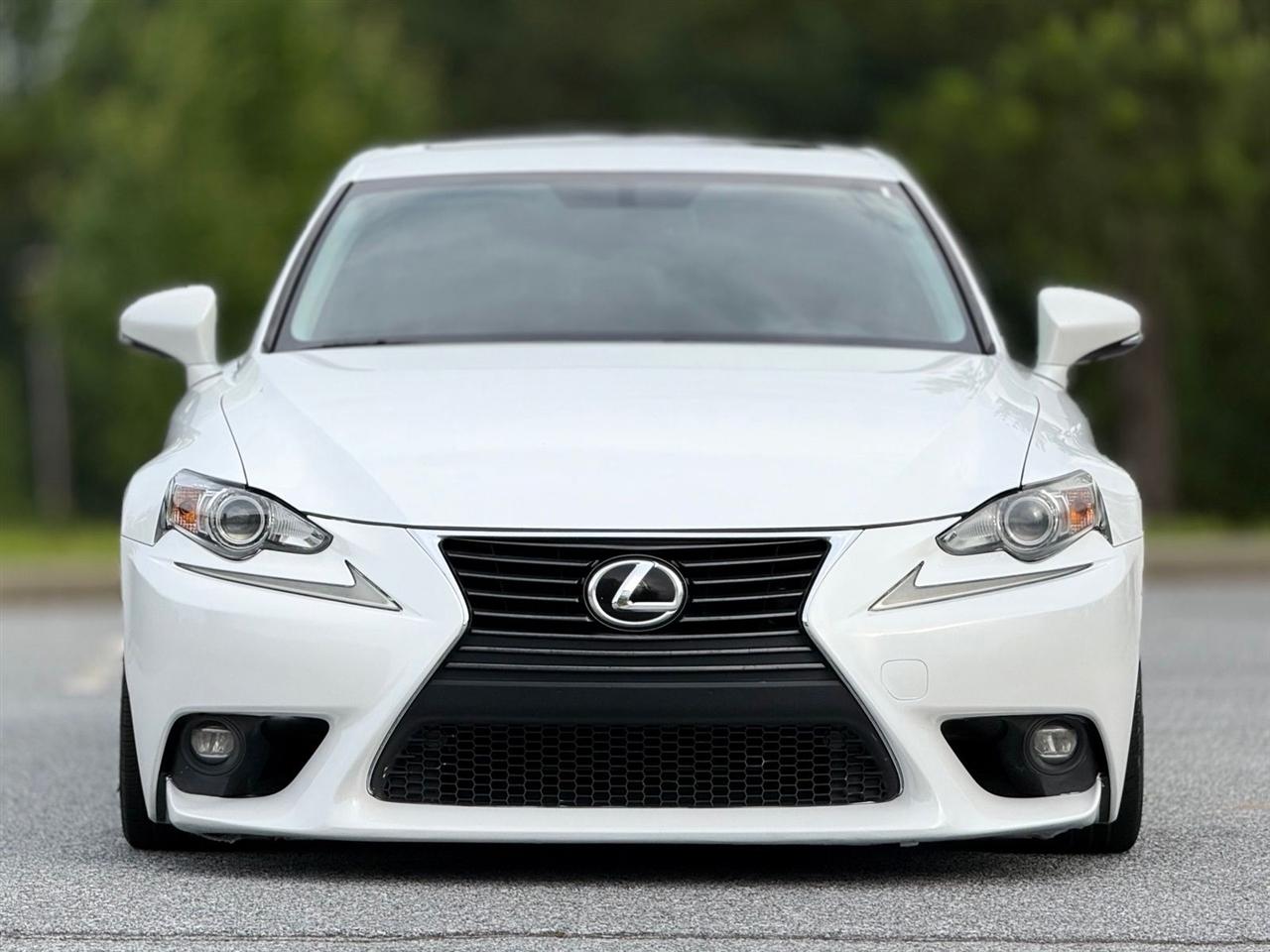 Lexus IS 200t  2016
