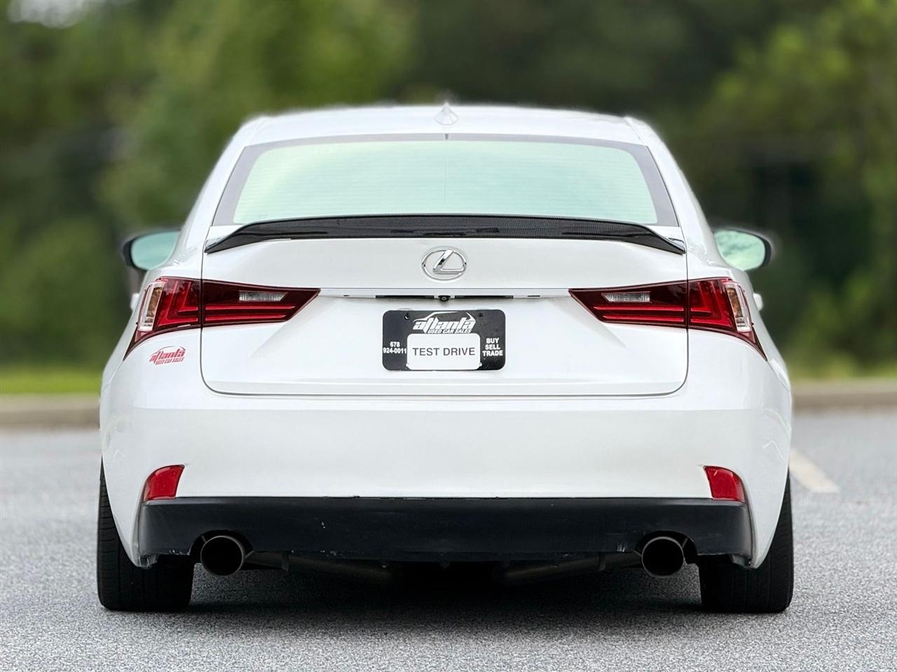 Lexus IS 200t  2016