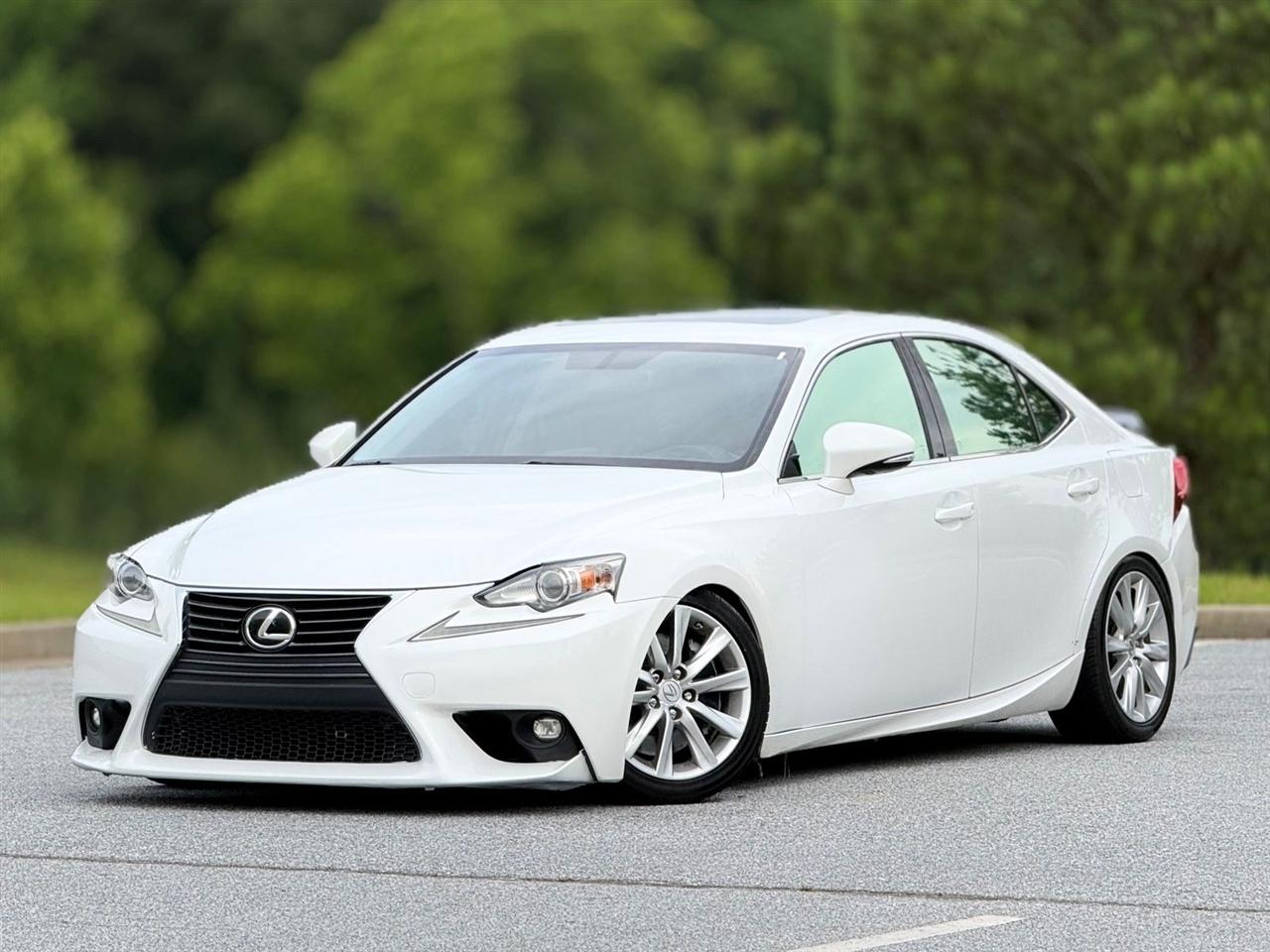 Lexus IS 200t  2016