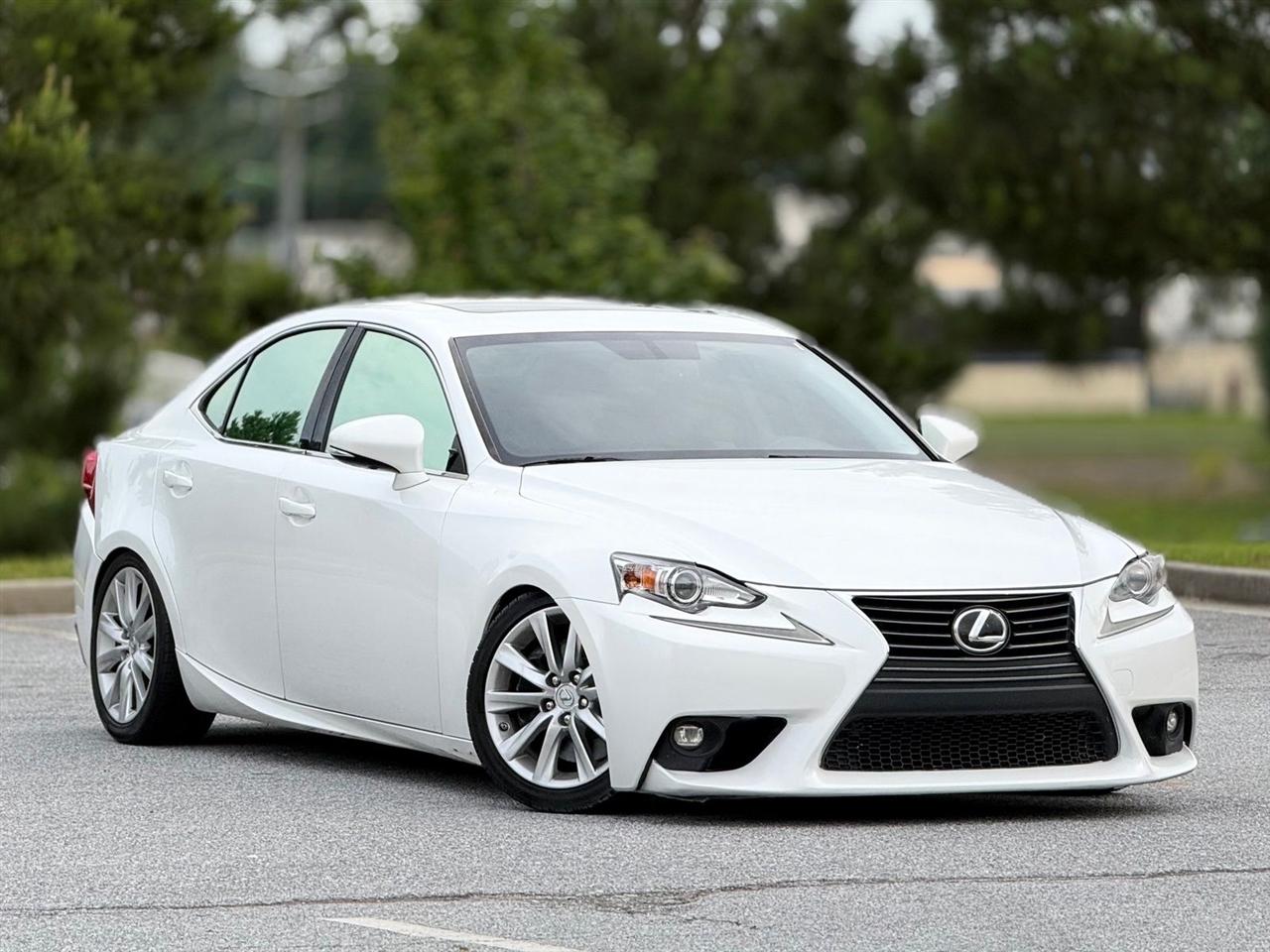 Lexus IS 200t  2016