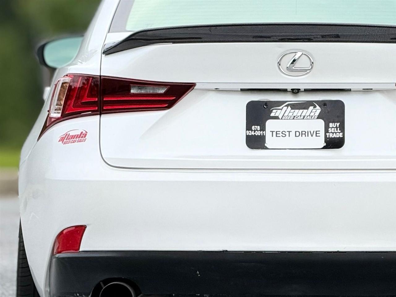 Lexus IS 200t  2016