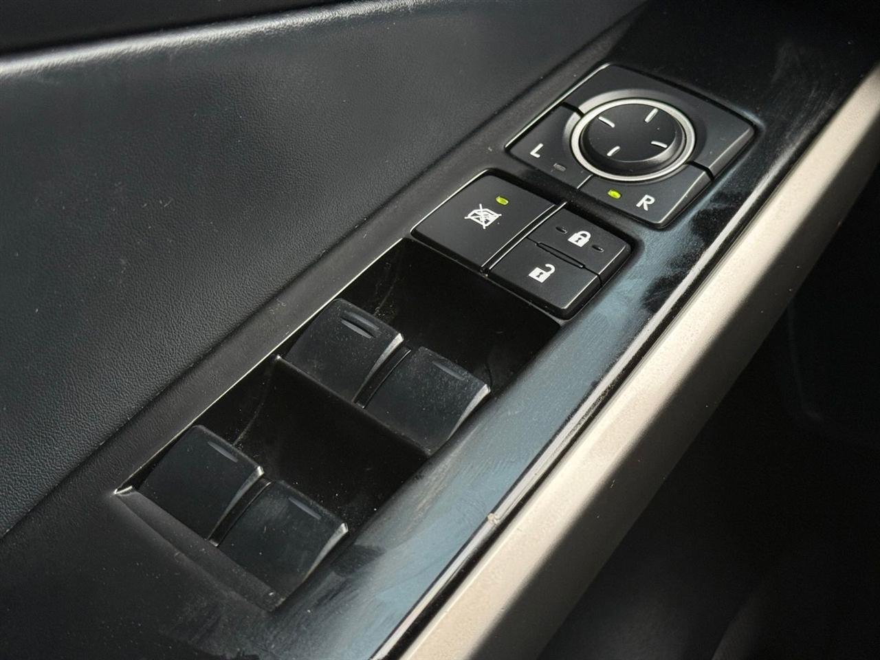 Lexus IS 200t  2016