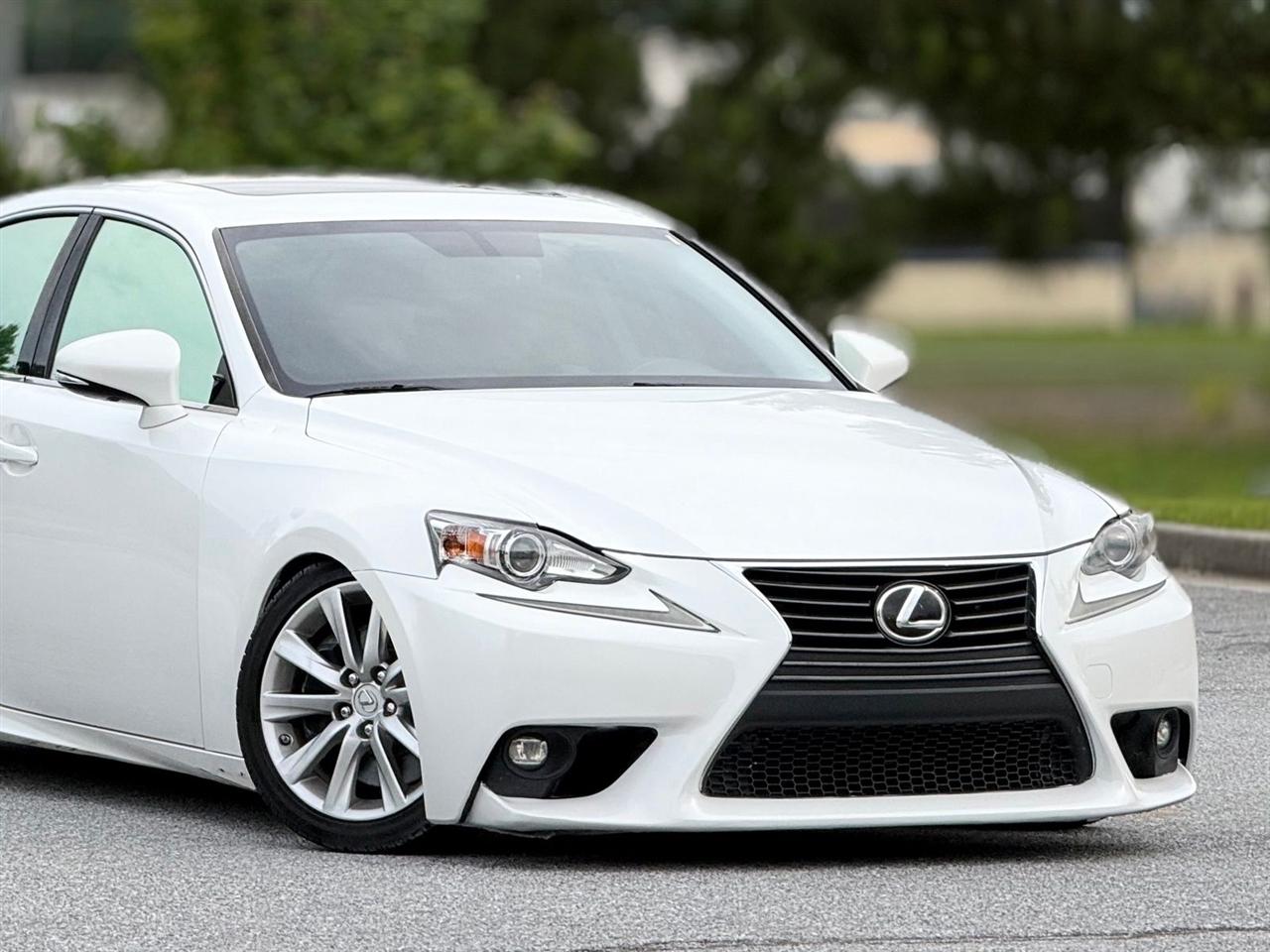 Lexus IS 200t  2016