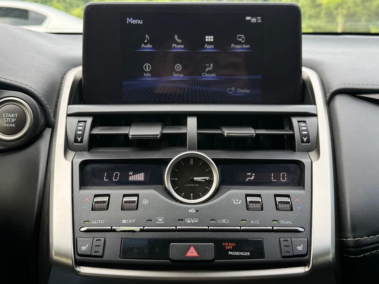Lexus NX  2018