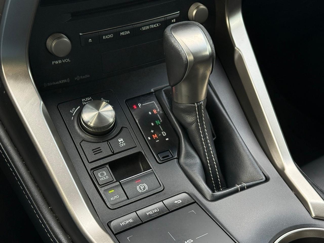 Lexus NX  2018