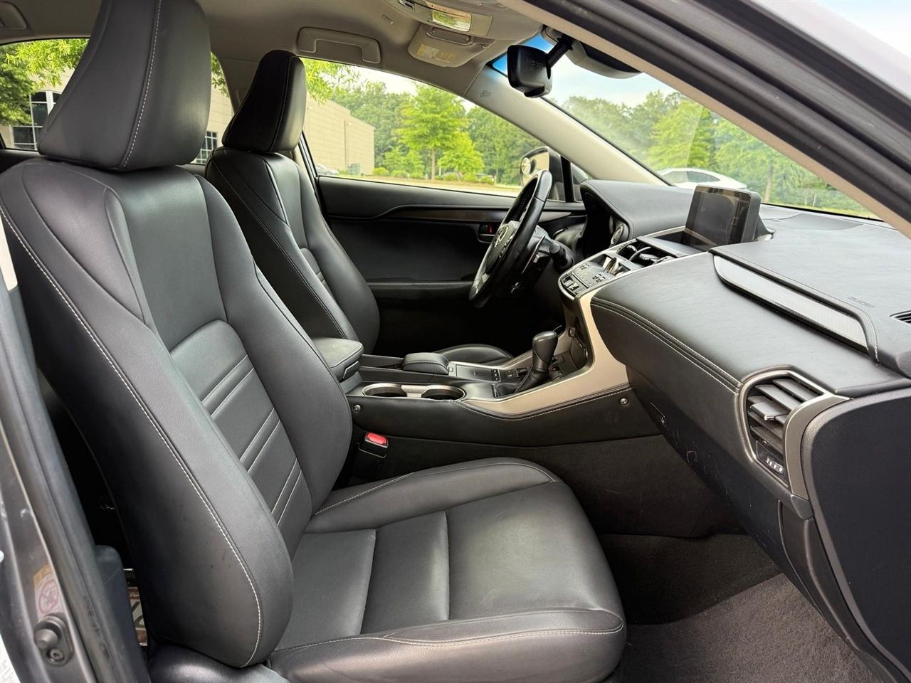 Lexus NX  2018