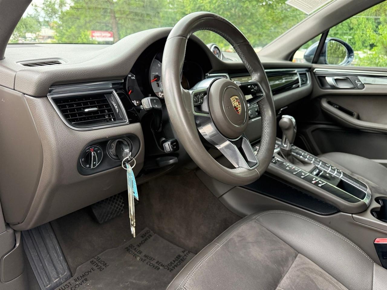Porsche Macan  2015