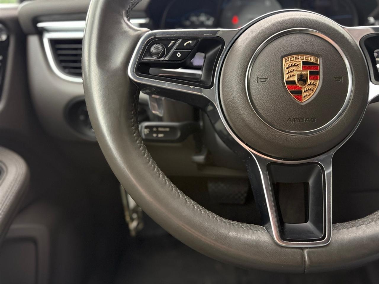 Porsche Macan  2015