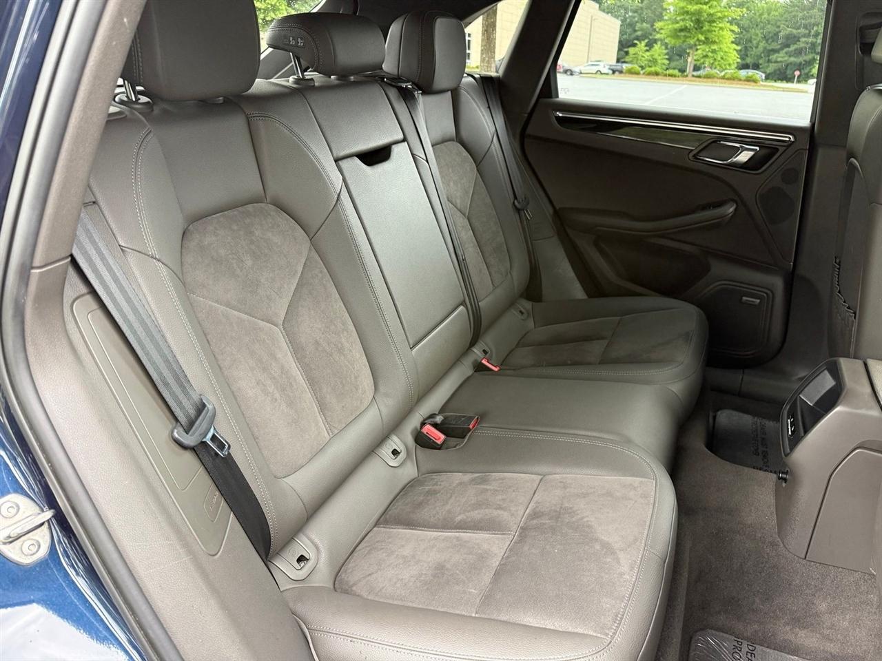 Porsche Macan  2015