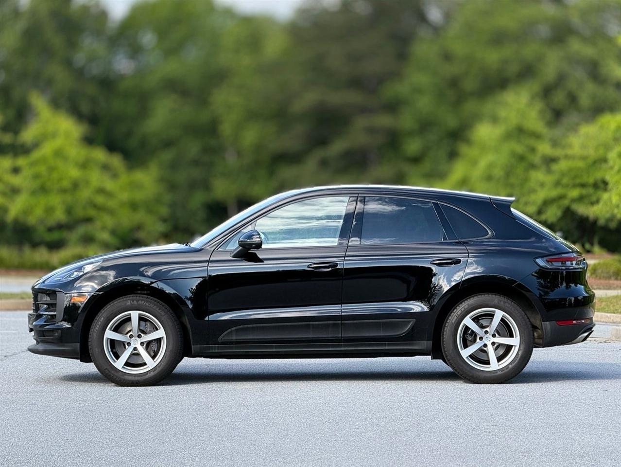 Porsche Macan  2020