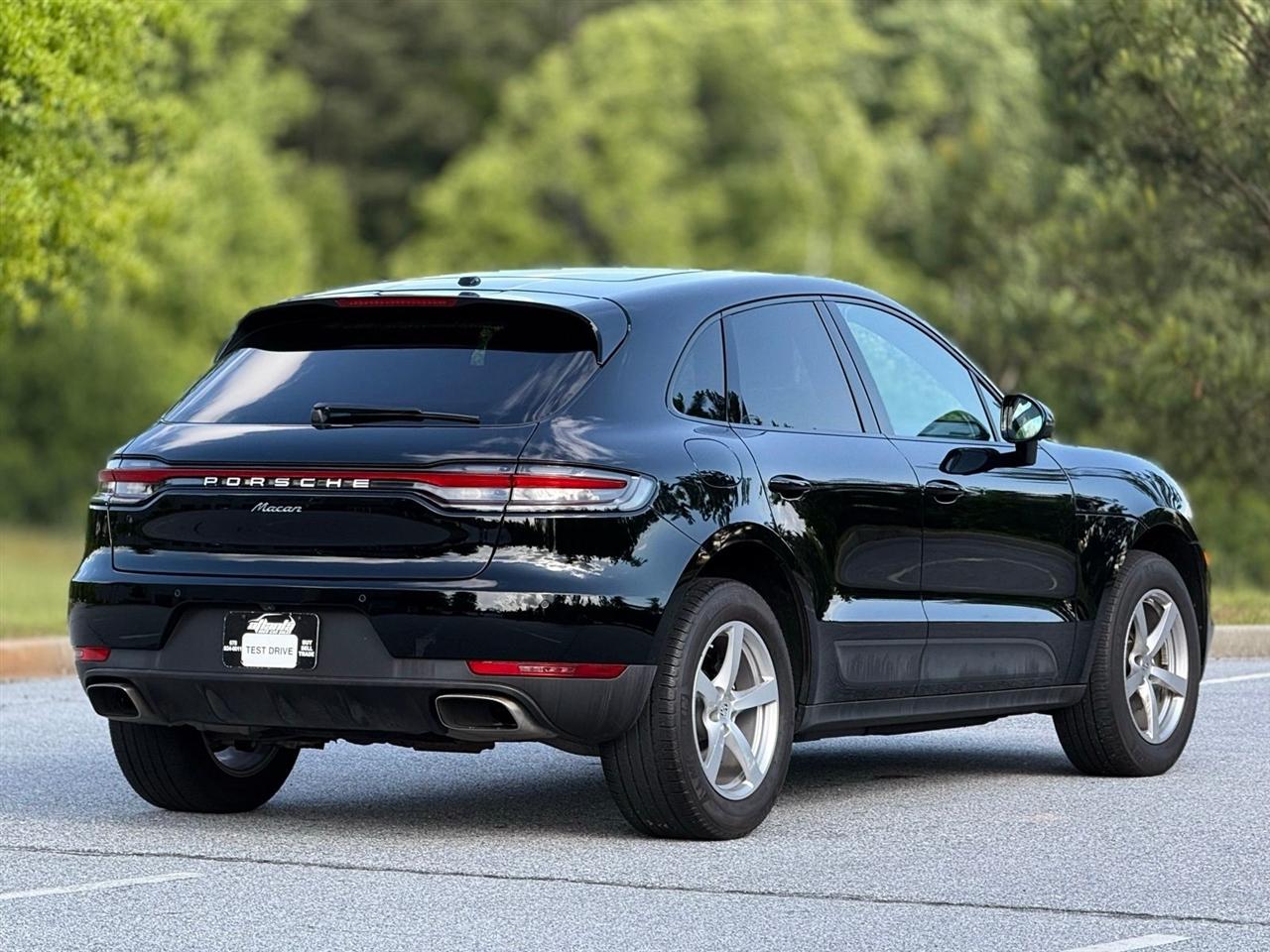 Porsche Macan  2020