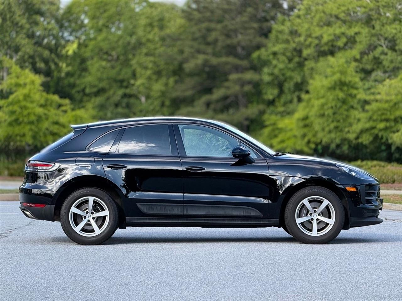 Porsche Macan  2020