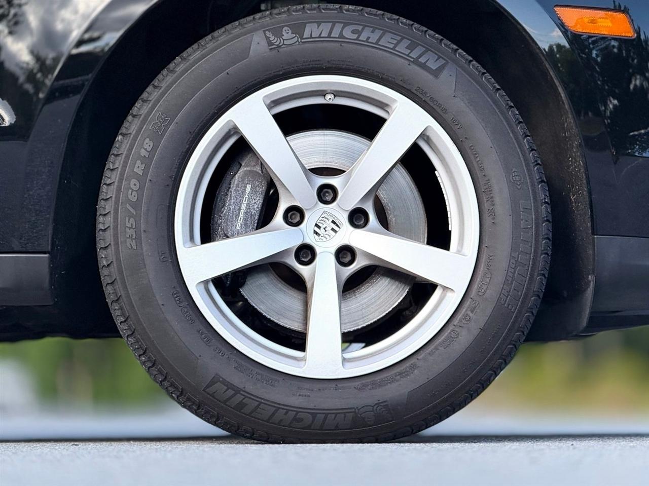 Porsche Macan  2020