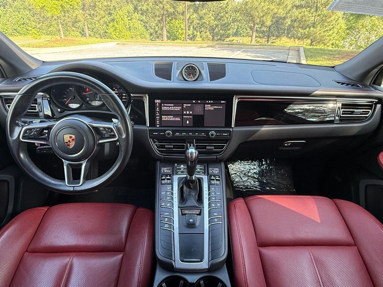 Porsche Macan  2020