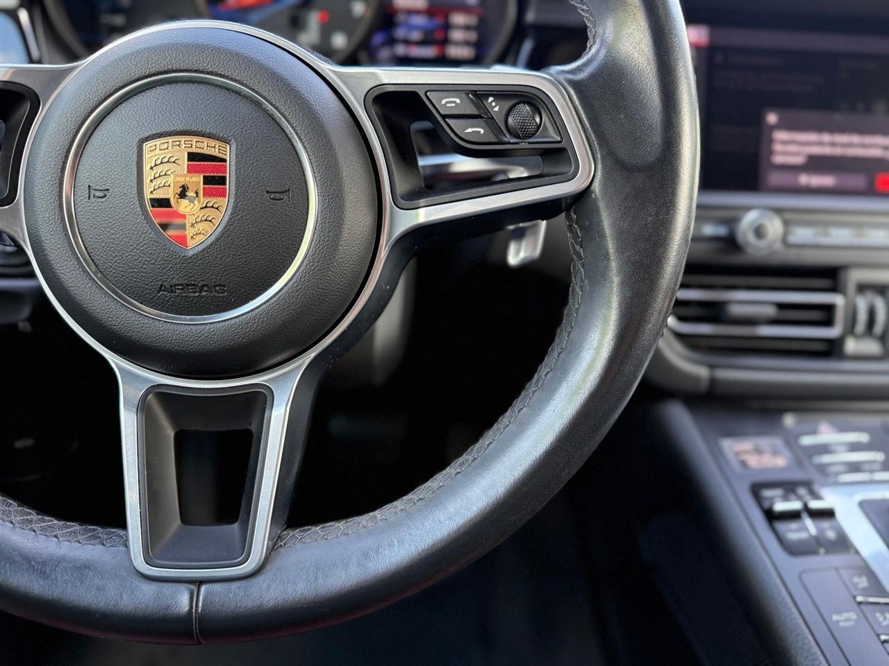 Porsche Macan  2020
