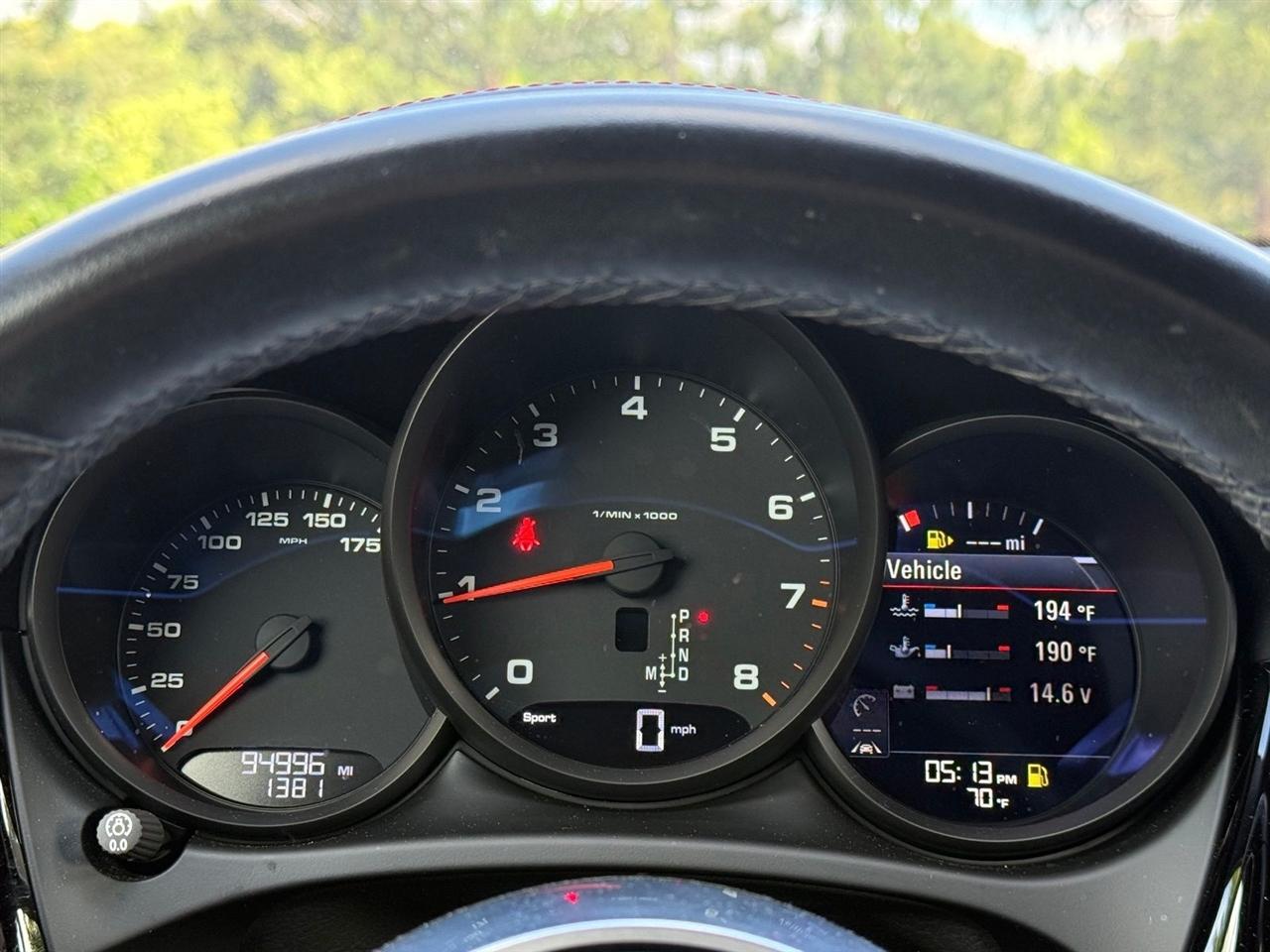 Porsche Macan  2020