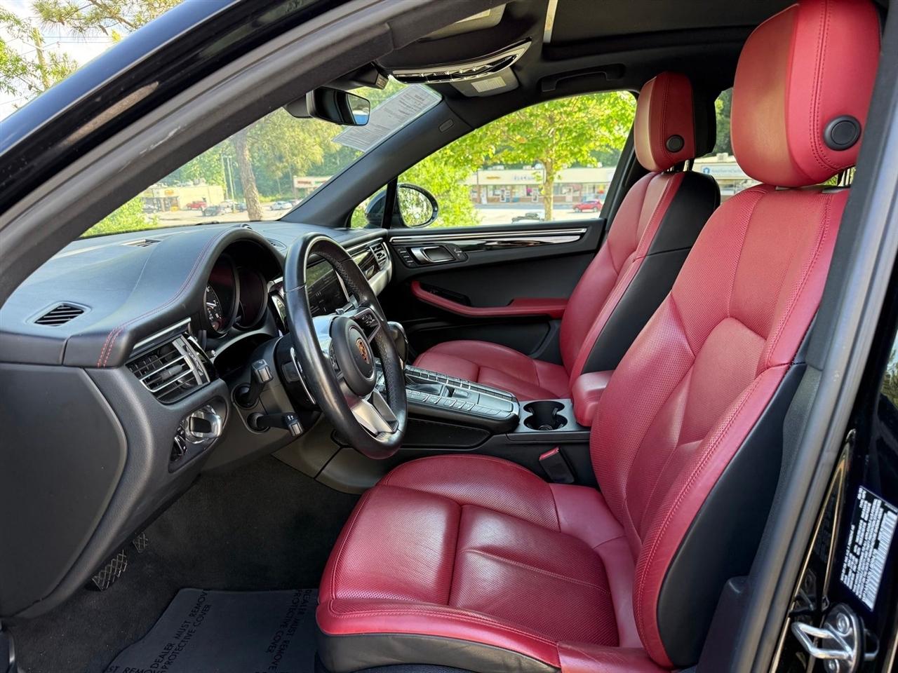 Porsche Macan  2020