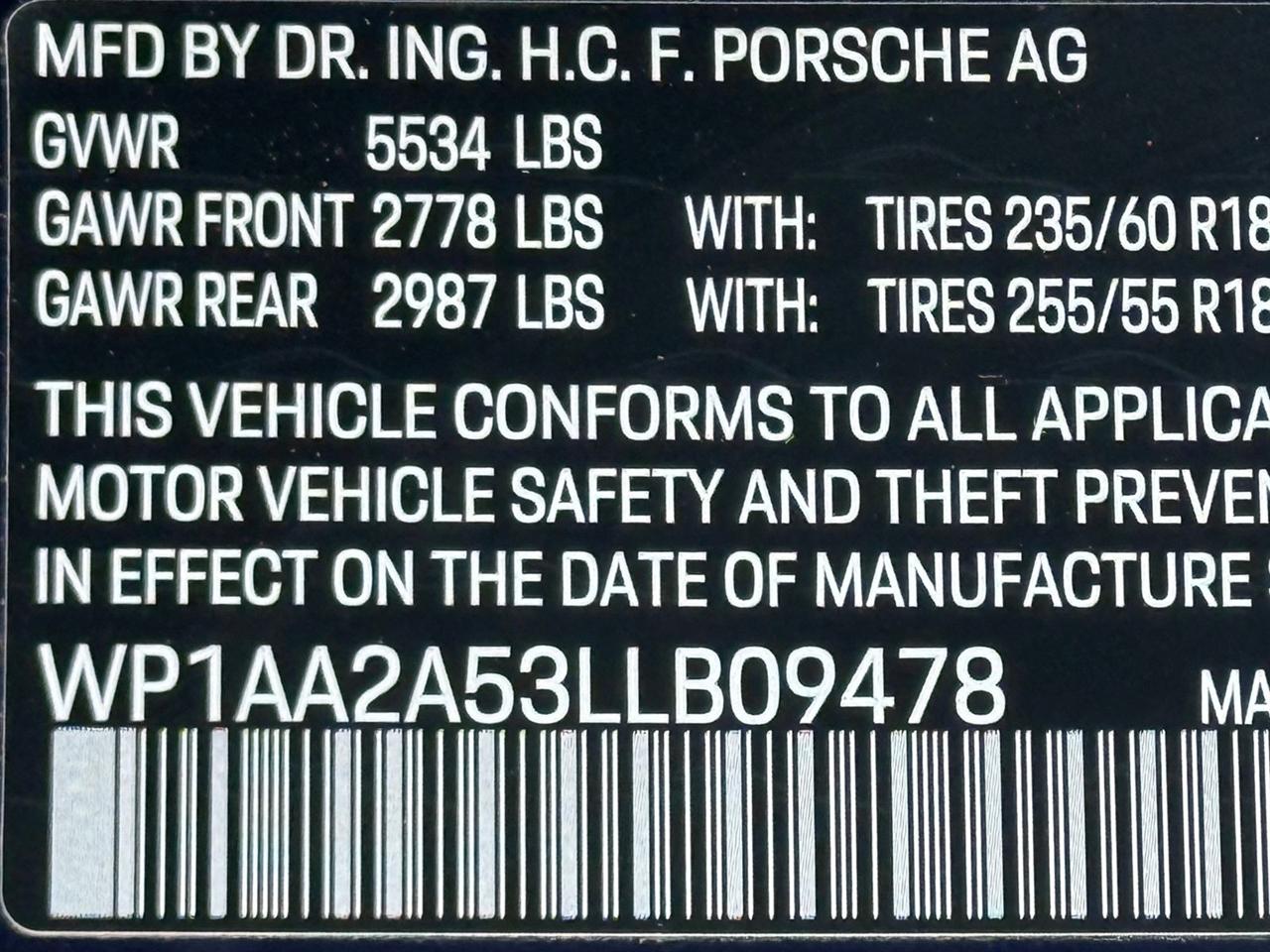 Porsche Macan  2020