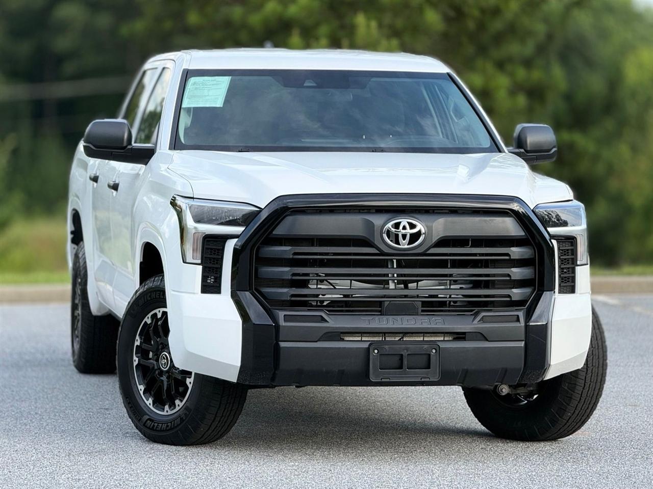 Toyota Tundra 4WD  2024