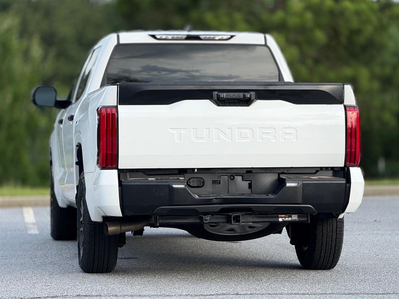 Toyota Tundra 4WD  2024