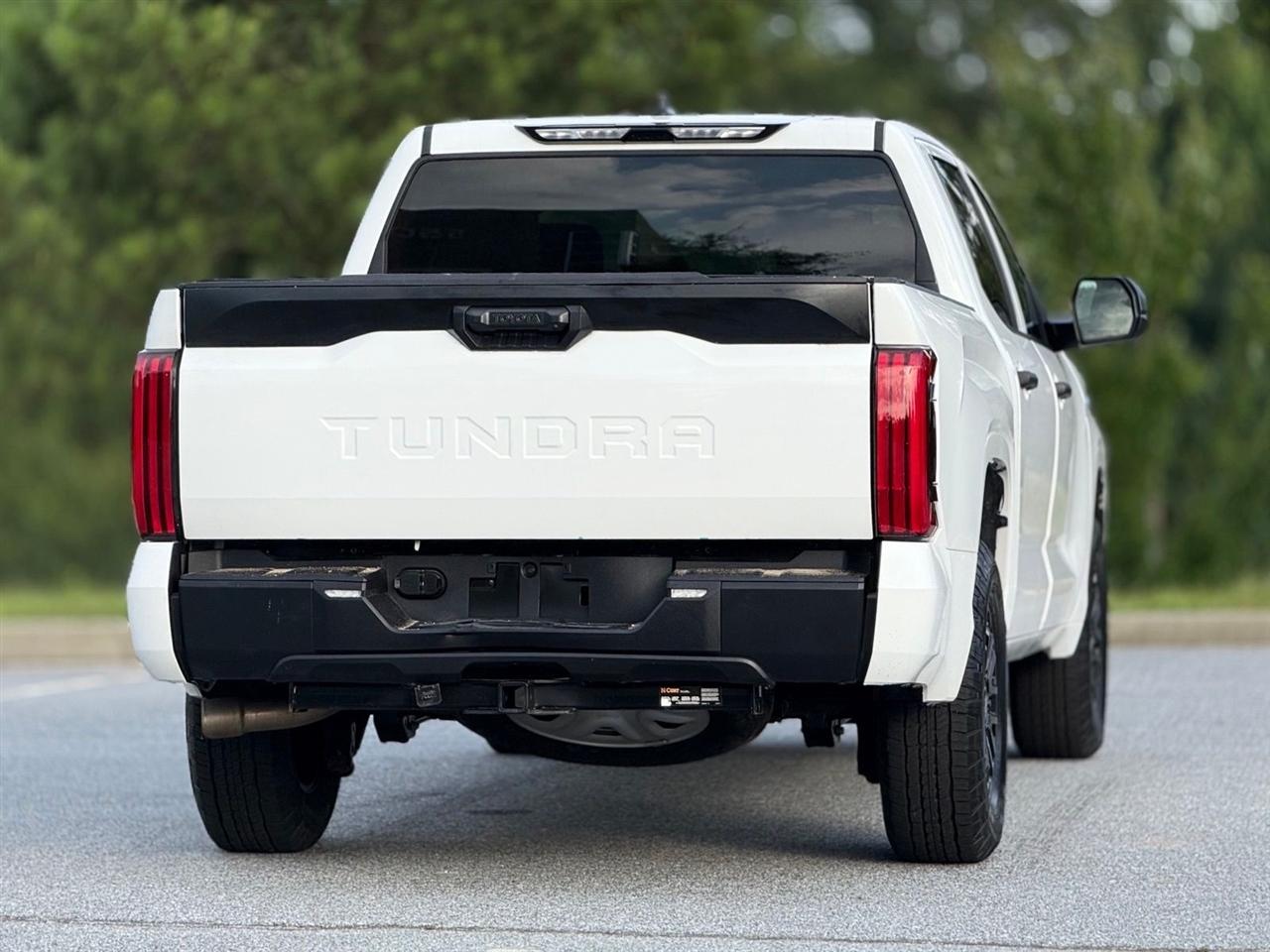 Toyota Tundra 4WD  2024