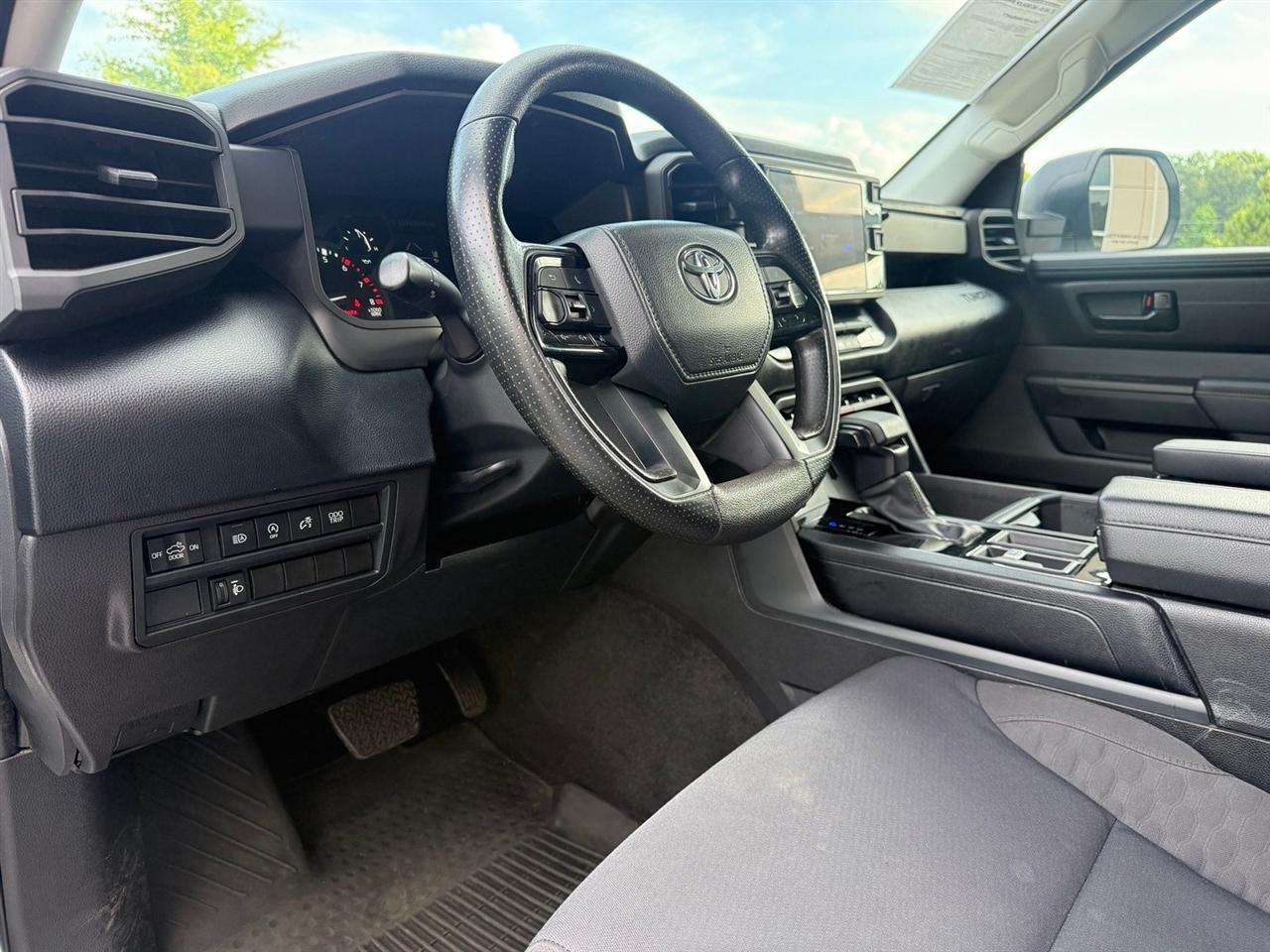 Toyota Tundra 4WD  2024