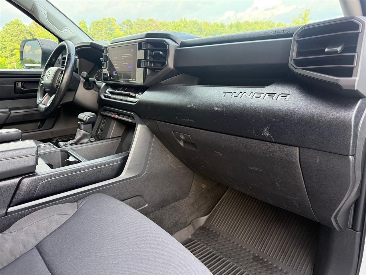Toyota Tundra 4WD  2024