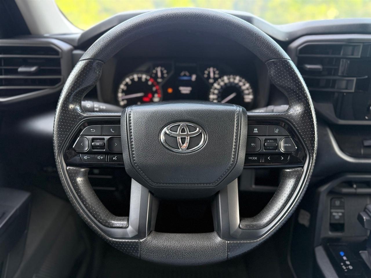 Toyota Tundra 4WD  2024