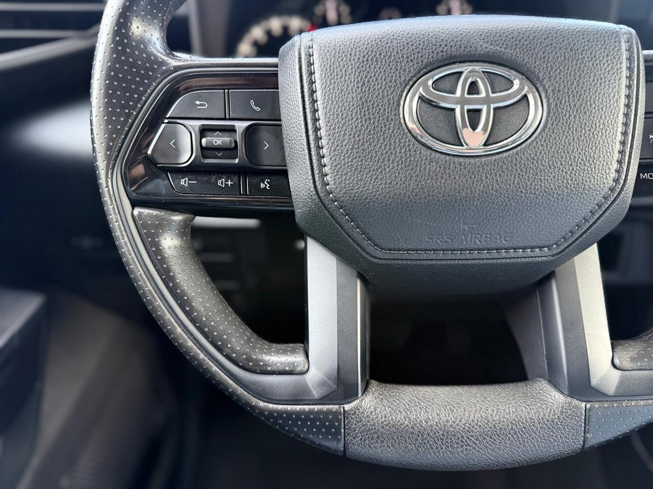 Toyota Tundra 4WD  2024