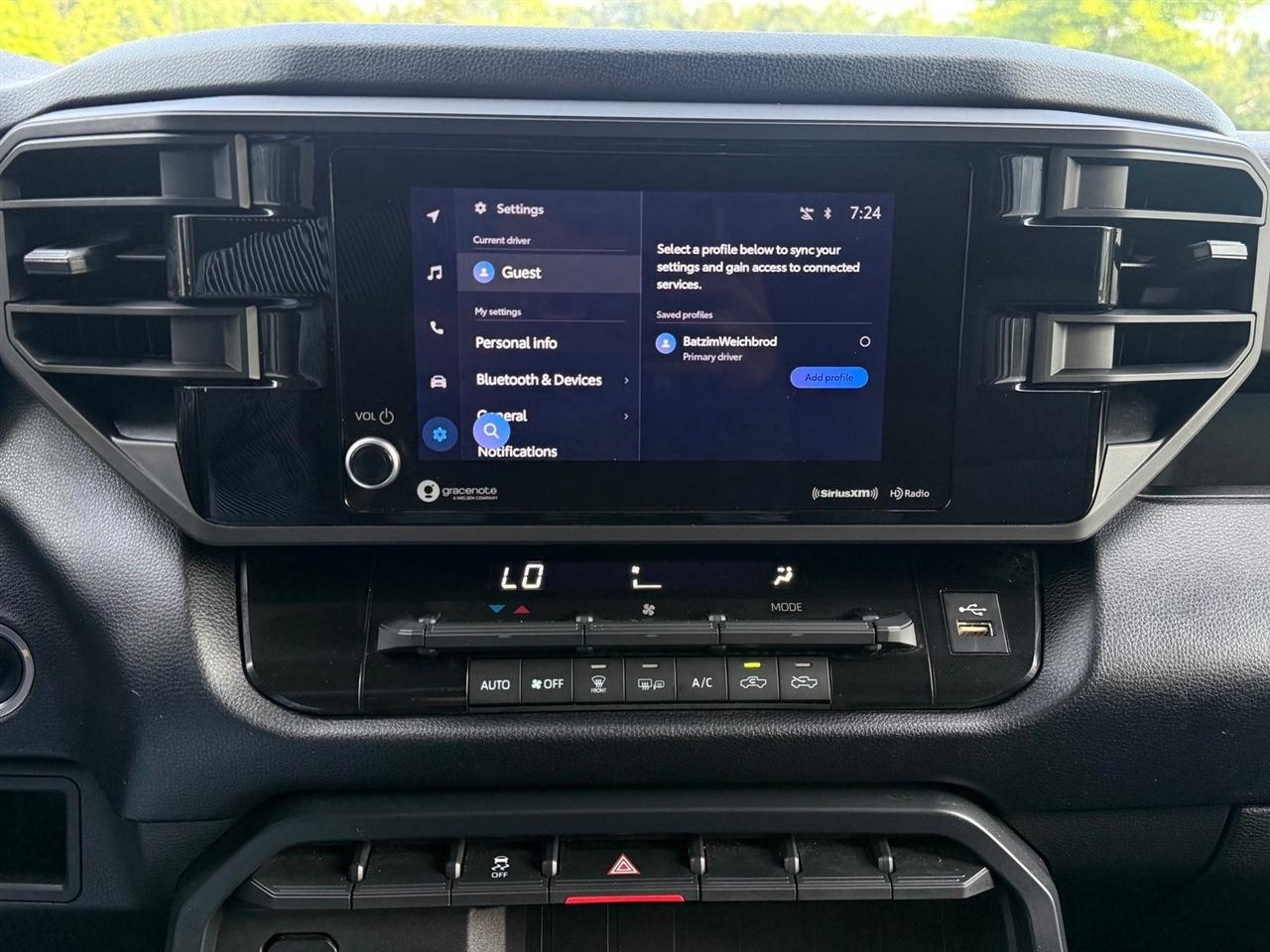 Toyota Tundra 4WD  2024
