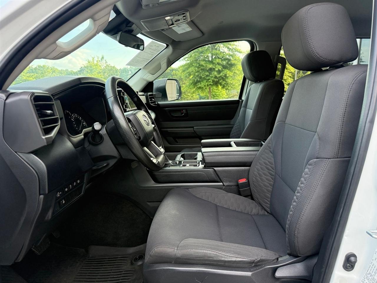 Toyota Tundra 4WD  2024