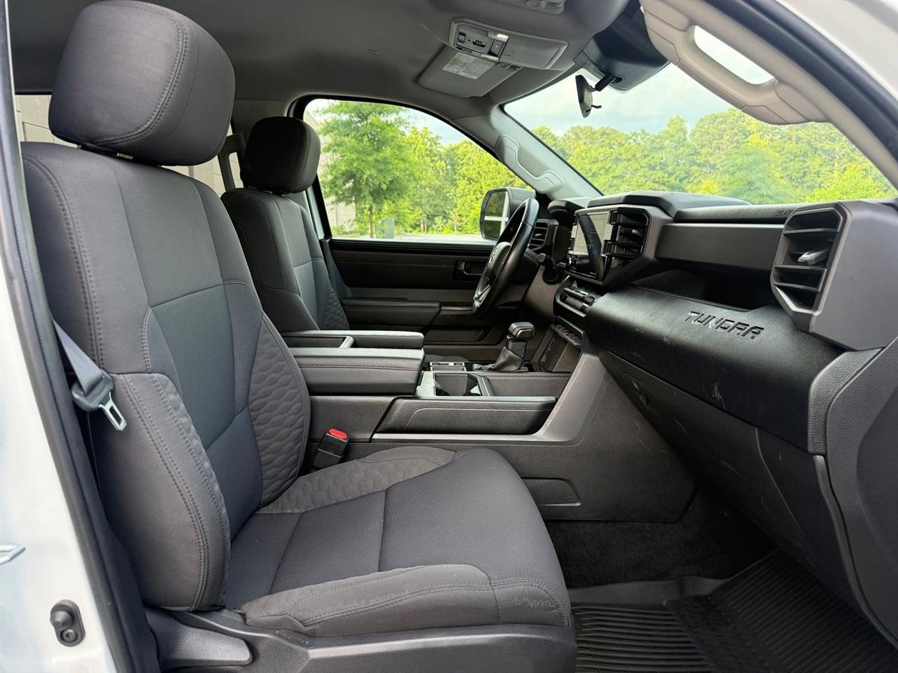 Toyota Tundra 4WD  2024