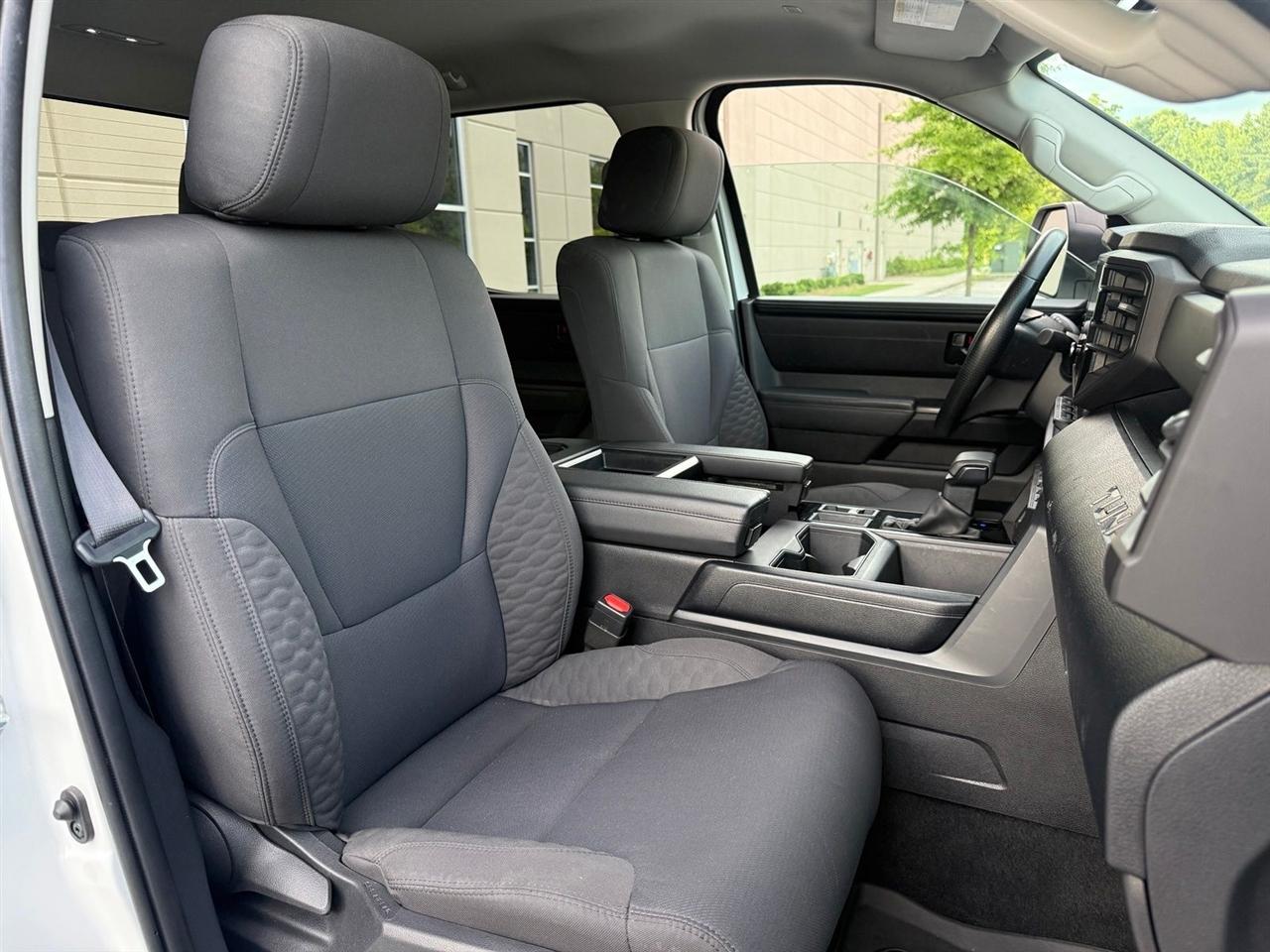 Toyota Tundra 4WD  2024