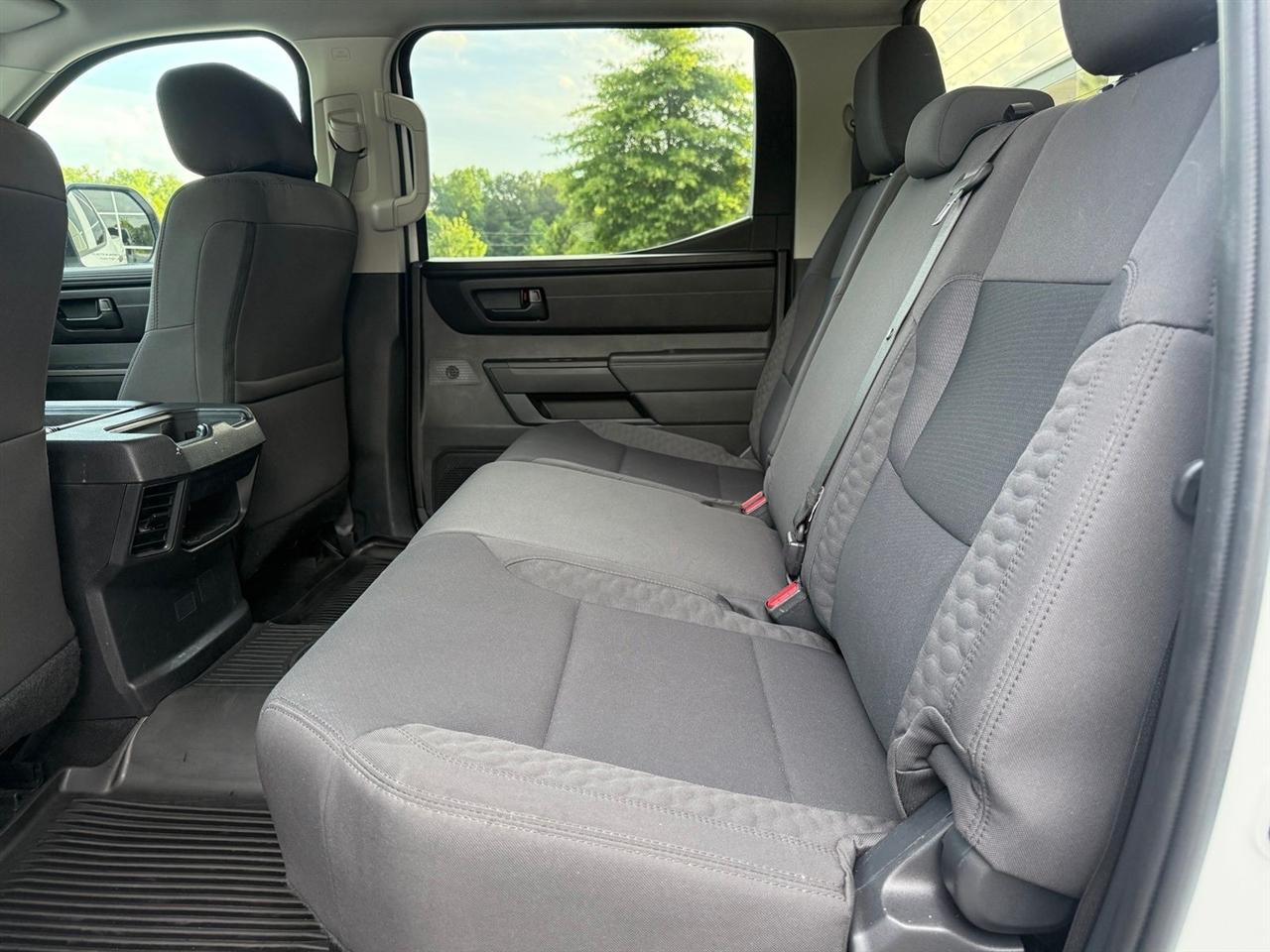 Toyota Tundra 4WD  2024