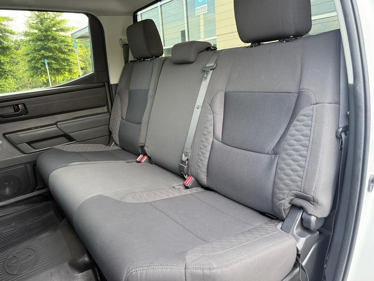 Toyota Tundra 4WD  2024