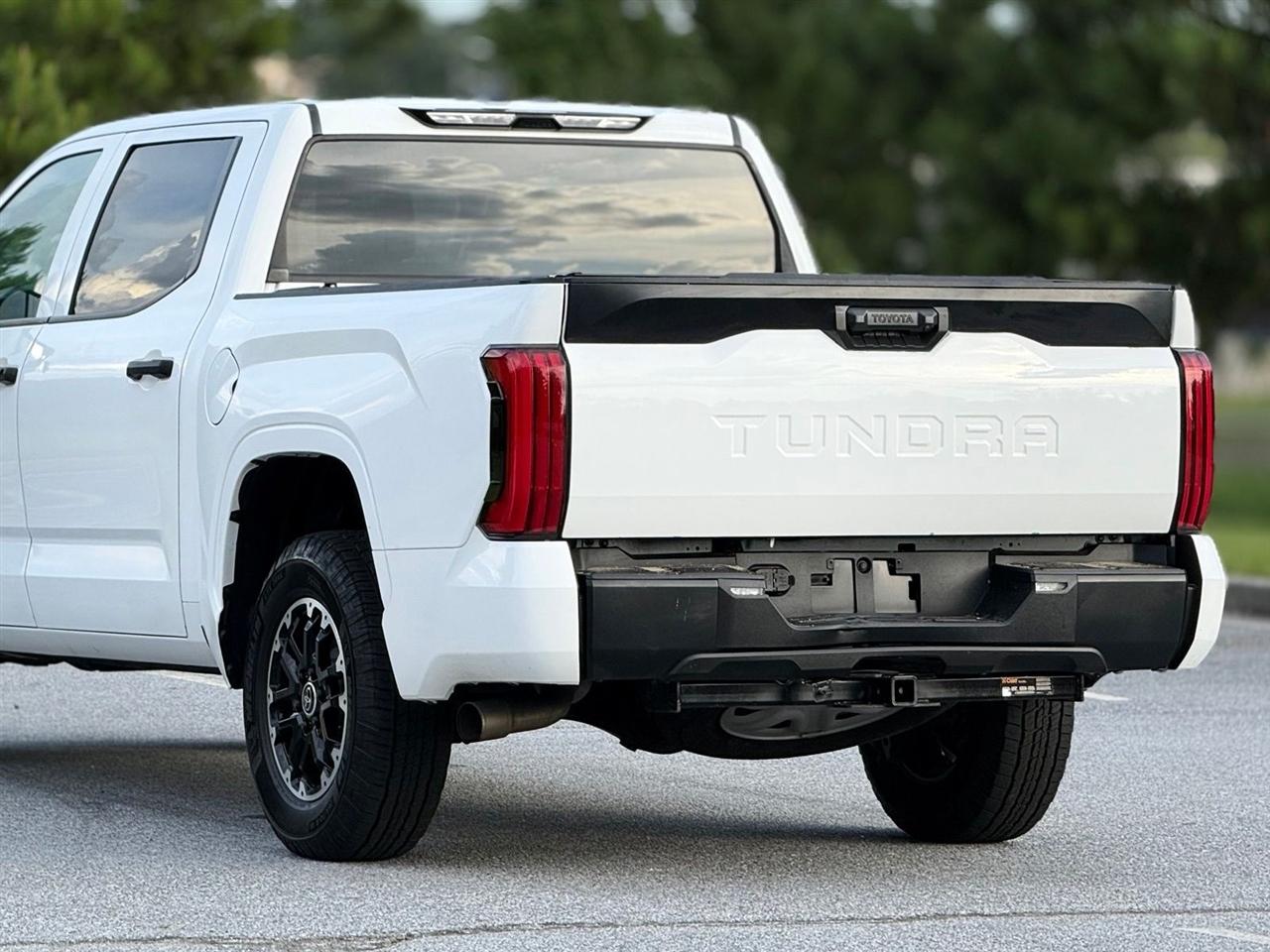 Toyota Tundra 4WD  2024