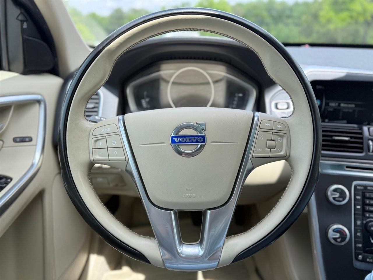 Volvo XC60  2016