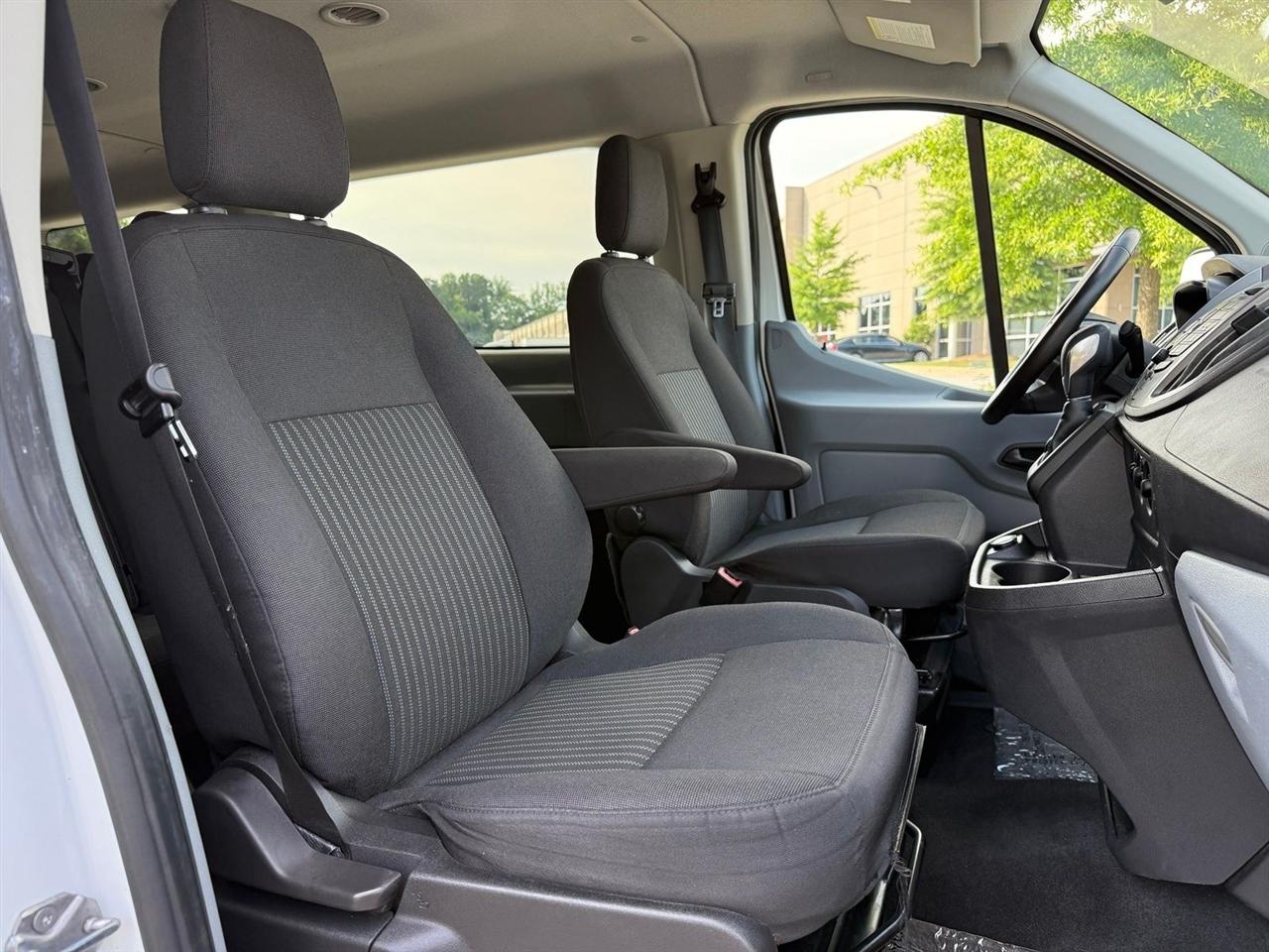 Ford Transit Wagon  2017