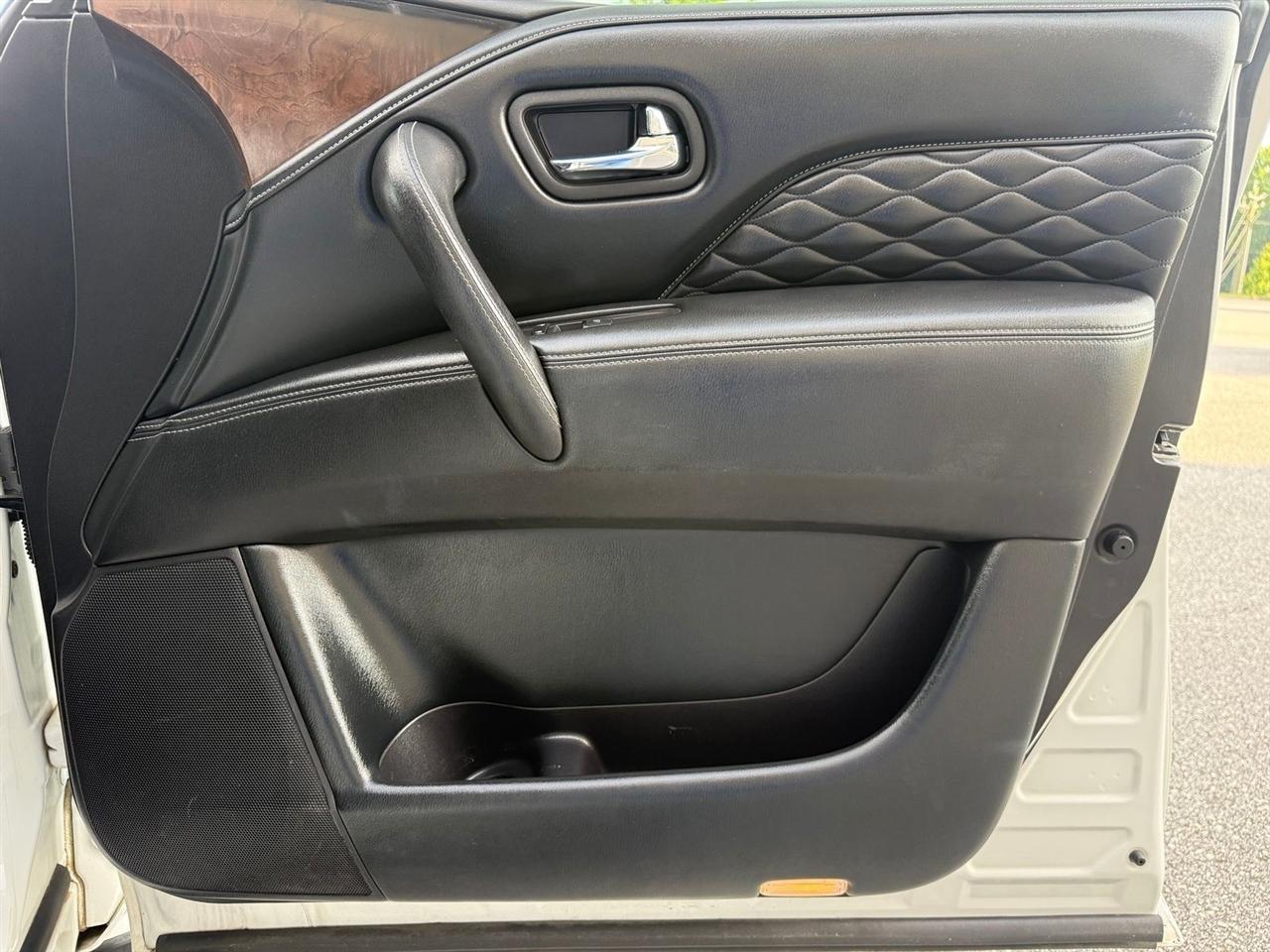 Infiniti QX80  2019