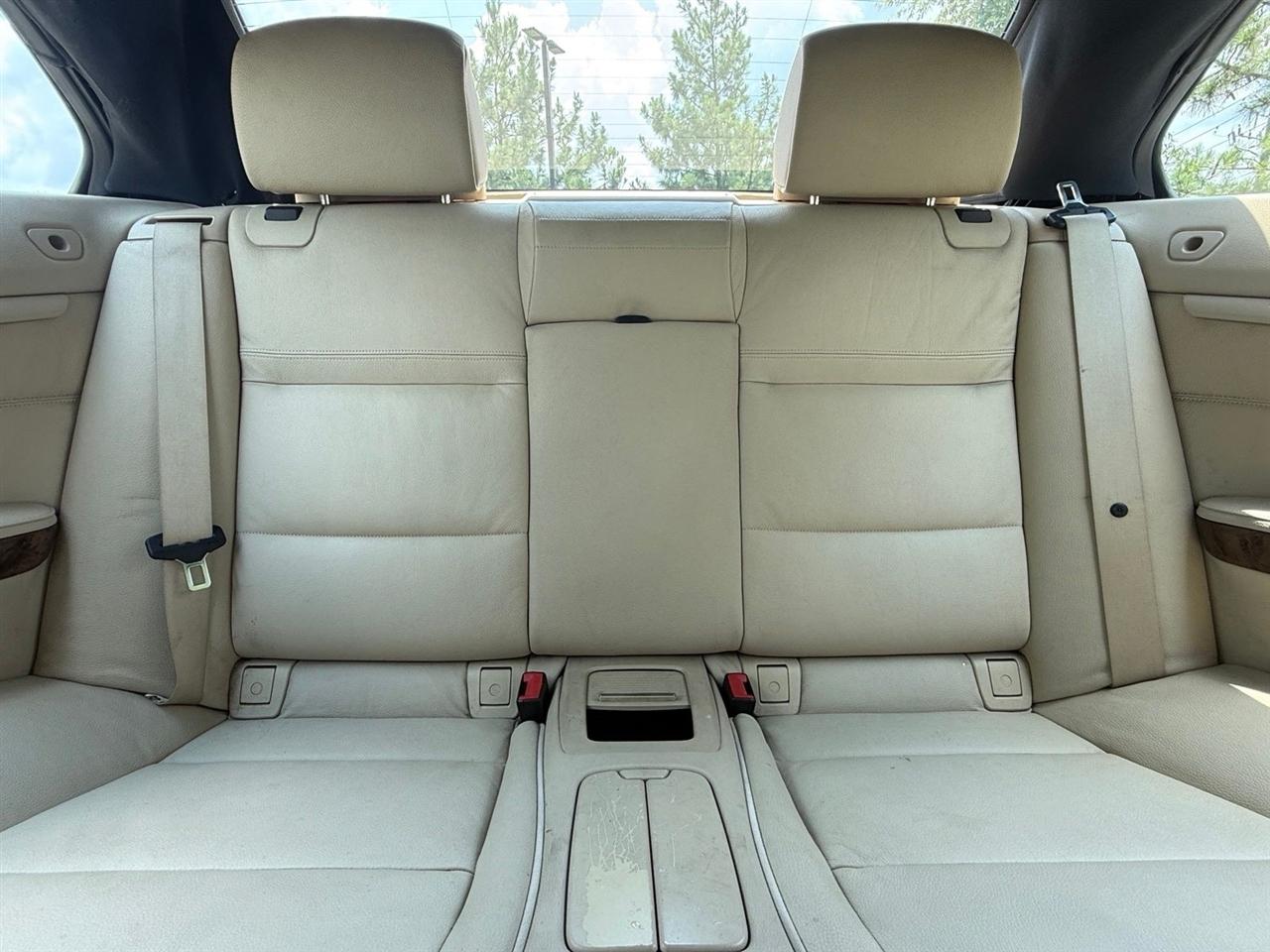 BMW 3 Series  2008